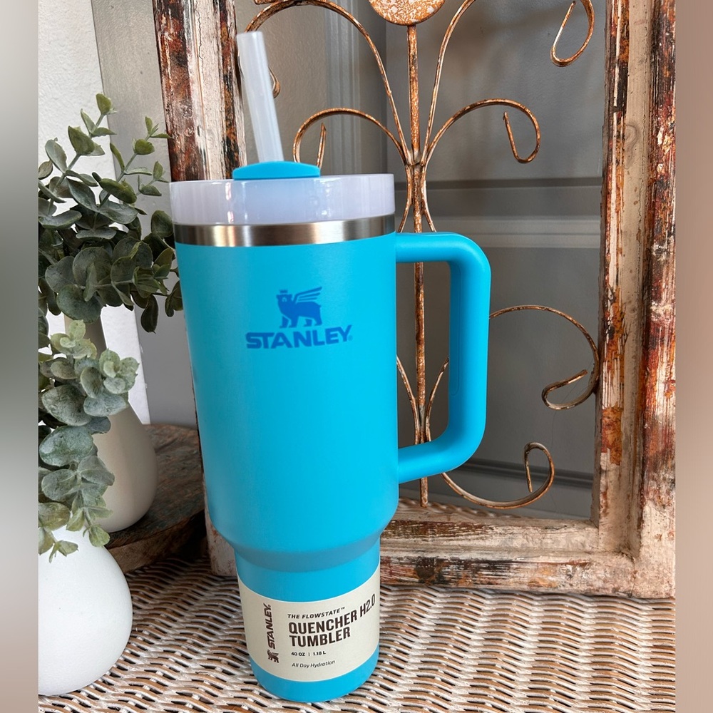 Stanley 40oz Quencher H2.0 FlowState Tumbler